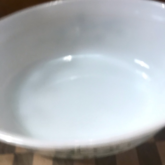 💚 2/$45!! PYREX #043 WHITE W/ GREEN - Picture 3 of 5